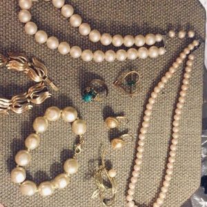 Vintage signed Jewelry lot